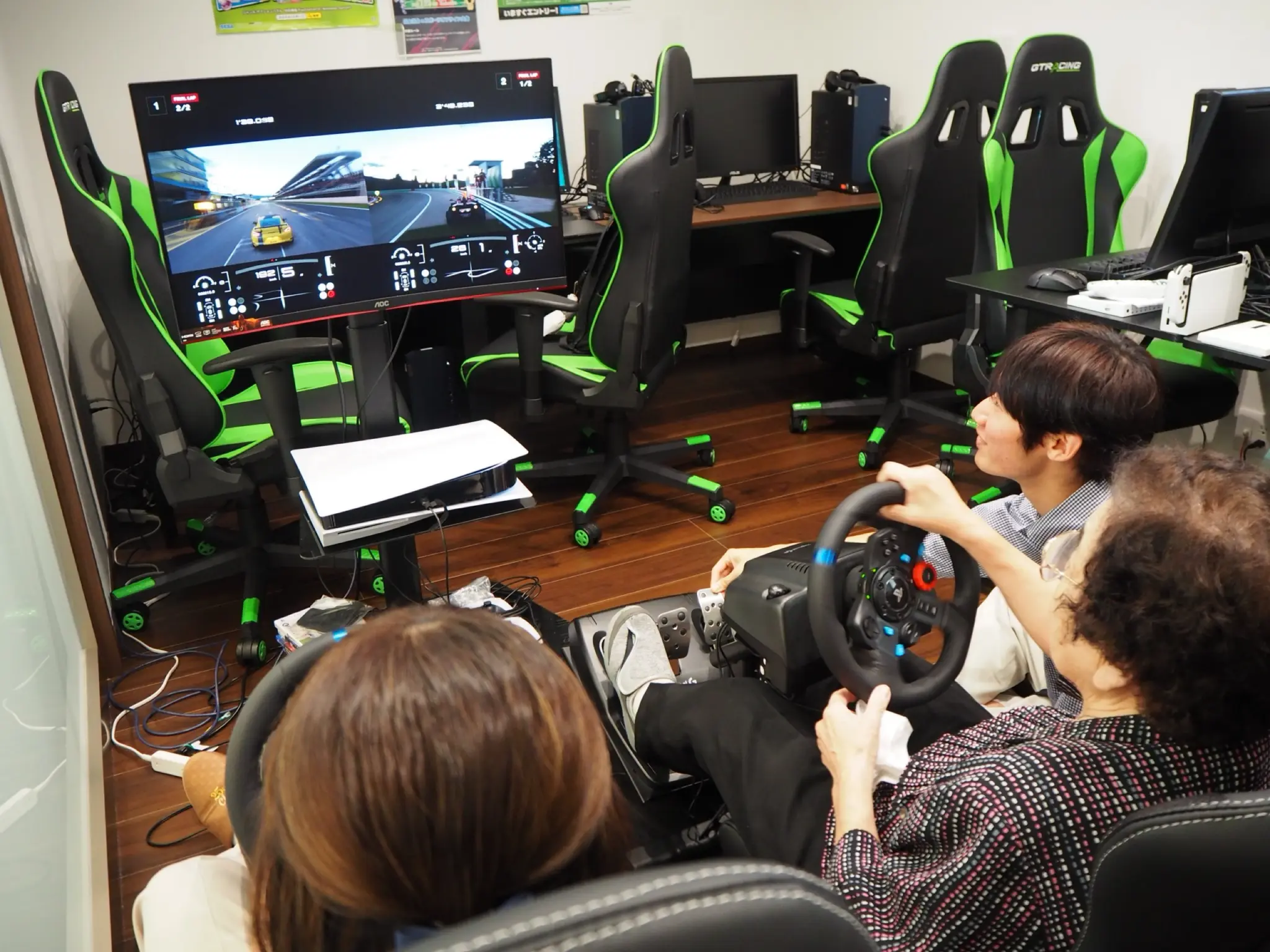 本格的なレーシング設備